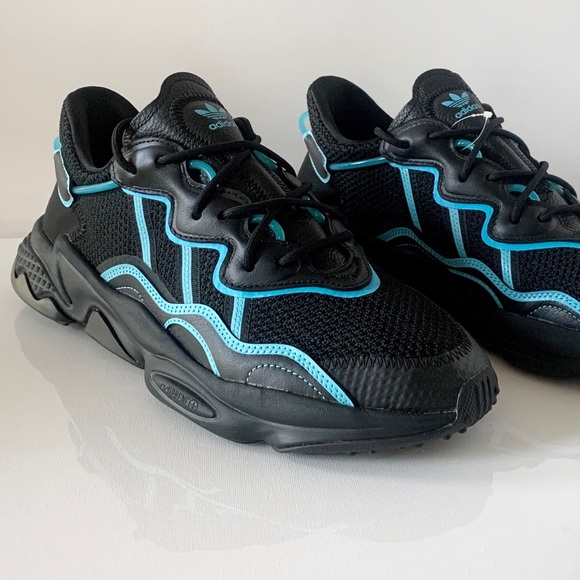 Adidas OZWEEGO Sneakers - Picture 1 of 8